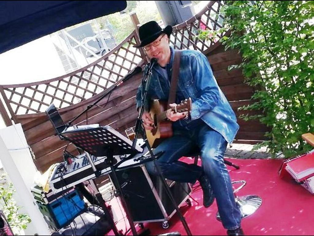 Pension Muench "Am Anger" Neuseusslitz Екстериор снимка